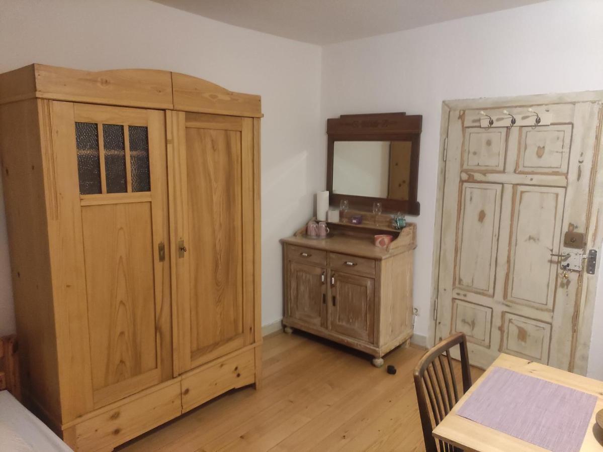 Zimmer A Veljanovski Blaufelden Esterno foto